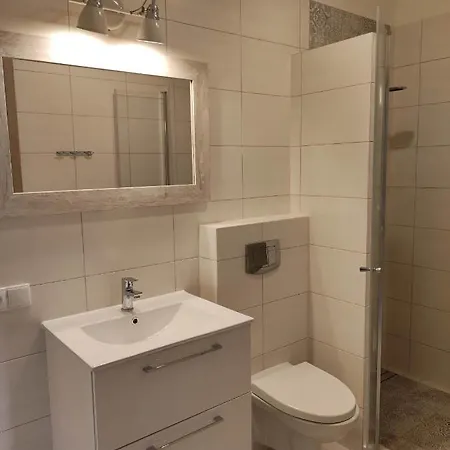 Апартаменты Gosciniec Mazurek , Przy Jeziorze Niegocin *